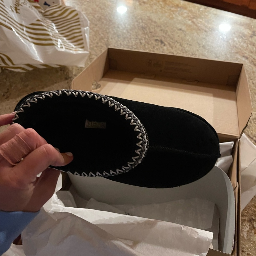 Woman Tasman slippers Size 8 Brand New